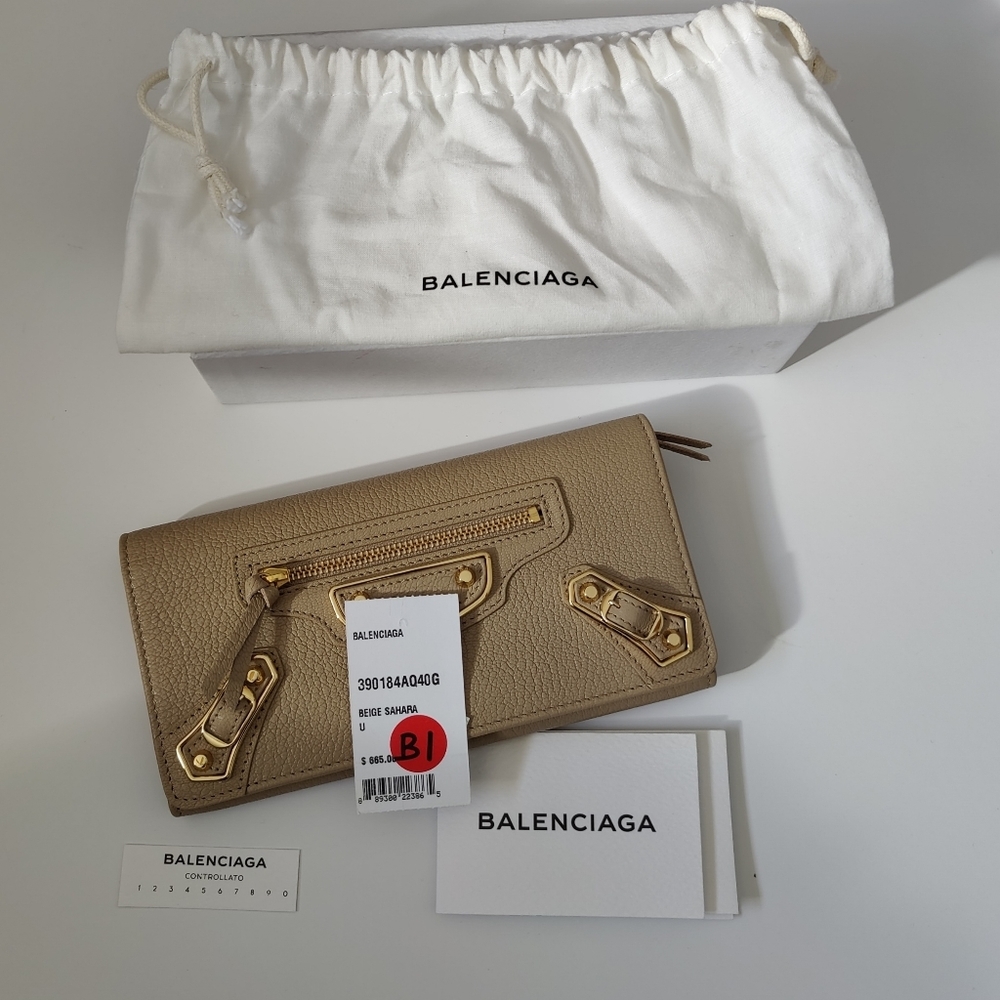 Authentic BALENCIAGA Chevre Gold Metallic Edge Hardware Zip Around Wallet - Picture 3 of 11